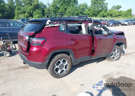 2022 Jeep Compass Trailhawk 4X4 from USA, damaged, VIN 3C4NJDDB0NT162369